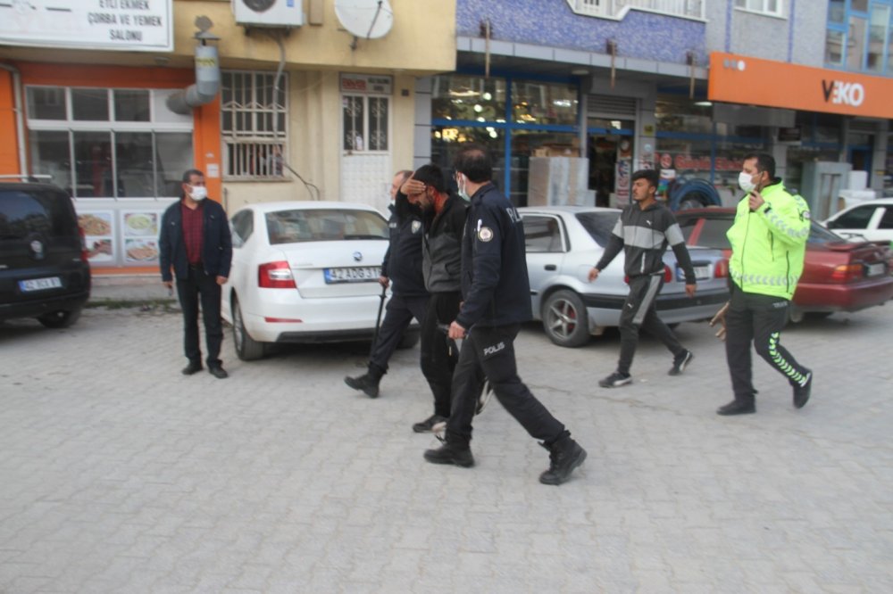 Konya’da yol verme kavgası büyüdü! Polis biber gazıyla dağıttı