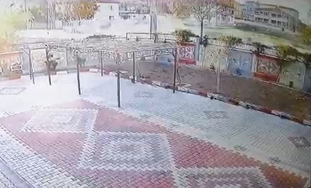 Konya’da motosikletteki 4 kişilik aileyi ölüme götüren feci kazanın görüntüsü ortaya çıktı