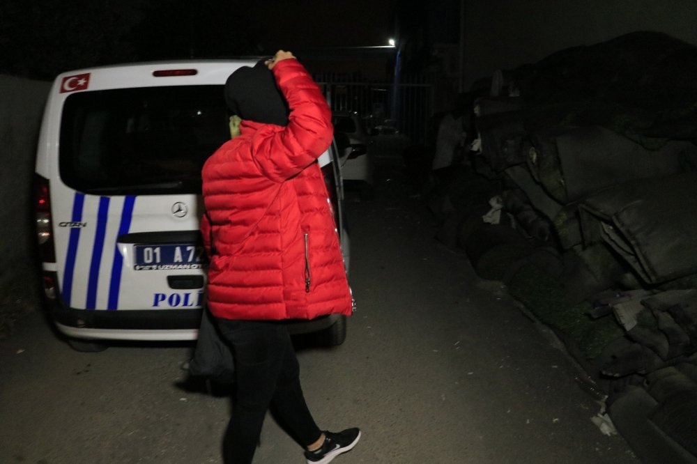 ’Dur’ ihtarına uymayıp kaçan sürücü yakalanınca sevgi gösterisi yaptı