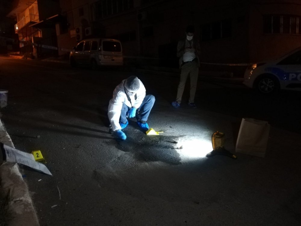 Molotof atıldığı iddia edilen ev yandı