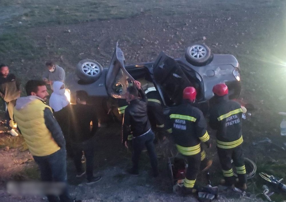 Konya'da otomobil şarampole yuvarlandı! 3 yaralı