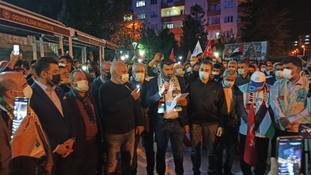 Eskişehirliler Filistin için yüzlerce araçla konvoy yaptı