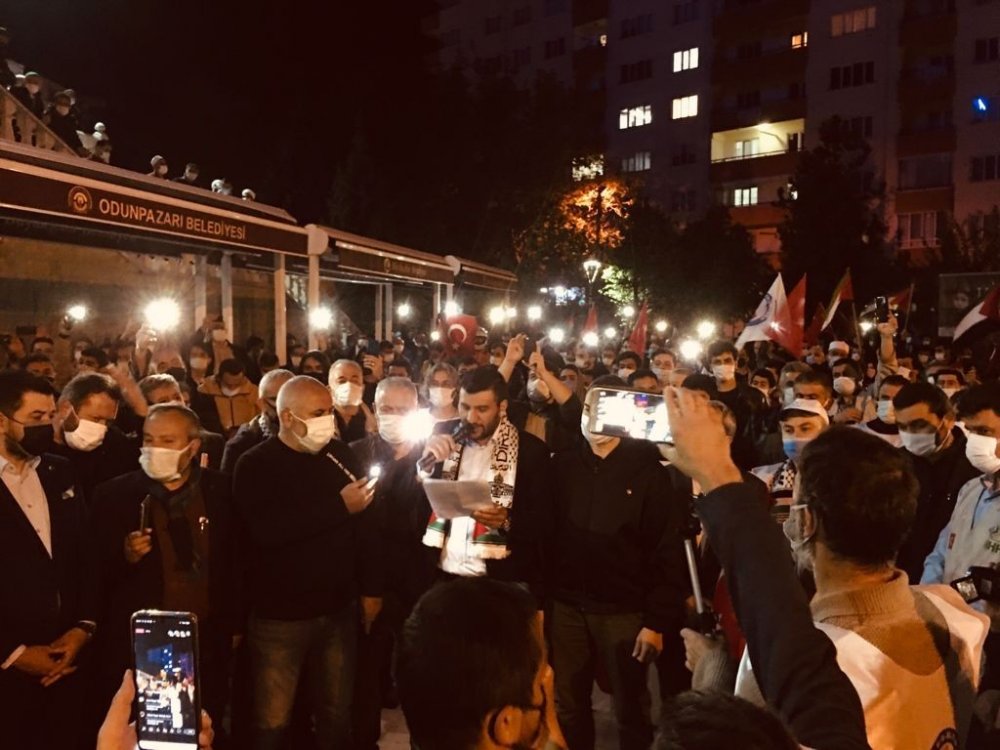 Eskişehirliler Filistin için yüzlerce araçla konvoy yaptı