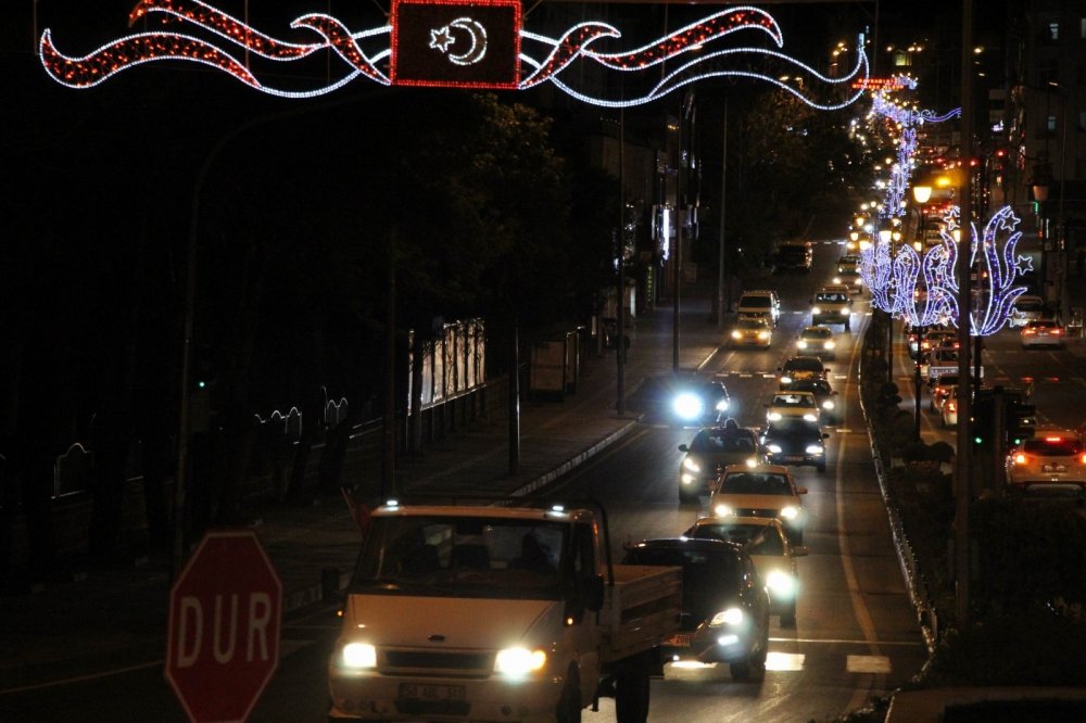 Nevşehirliler Filistin’e İsrail'e lanet yağdırdı