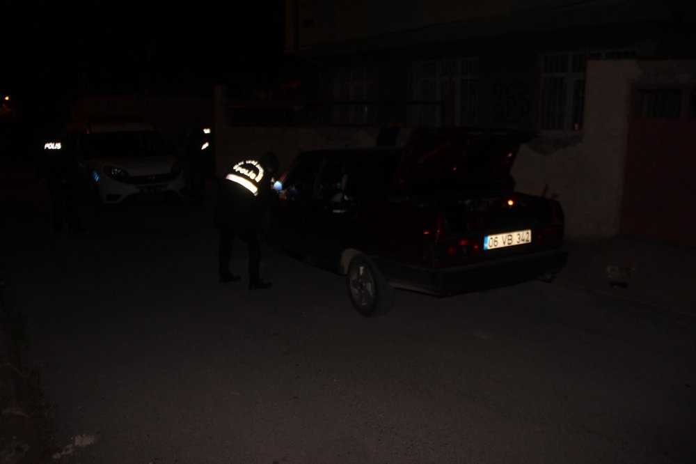 Otomobilde kanlı saldırı! Tüfekle vurulan şahıs yaralandı
