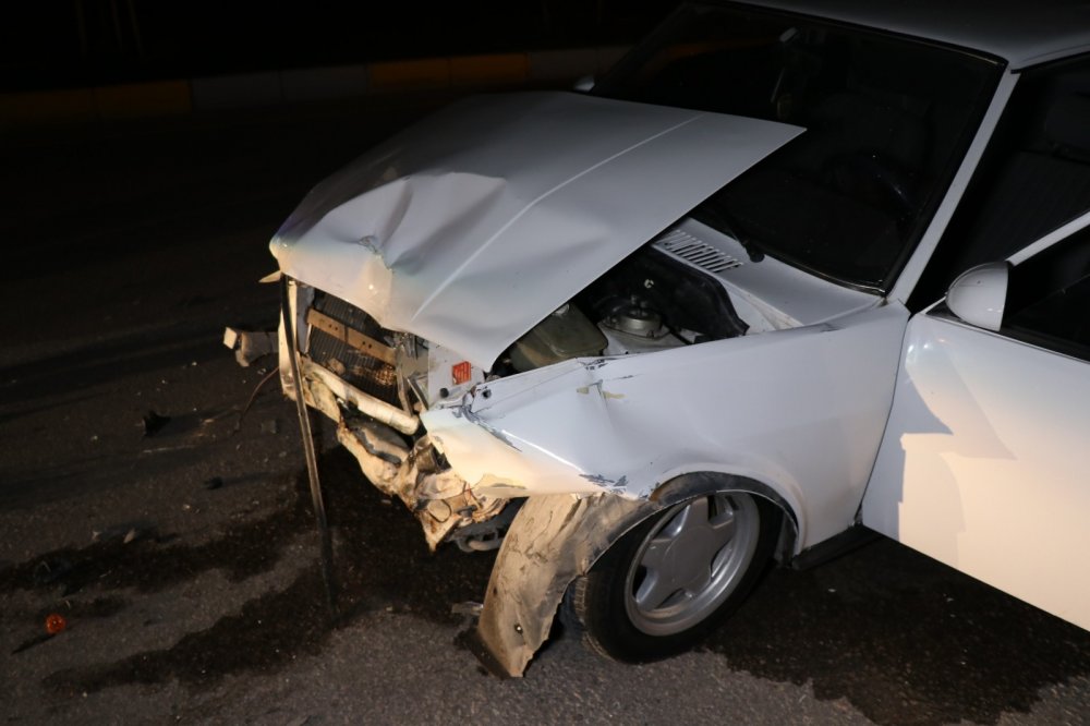 Aksaray'da 5 aracı birbirine katan sürücü kayıplara karıştı