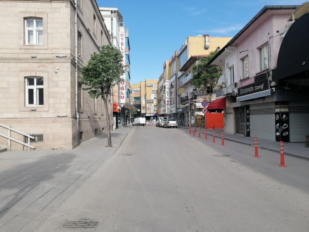 Aksaray sokaklarında bayram sessiz geçiyor