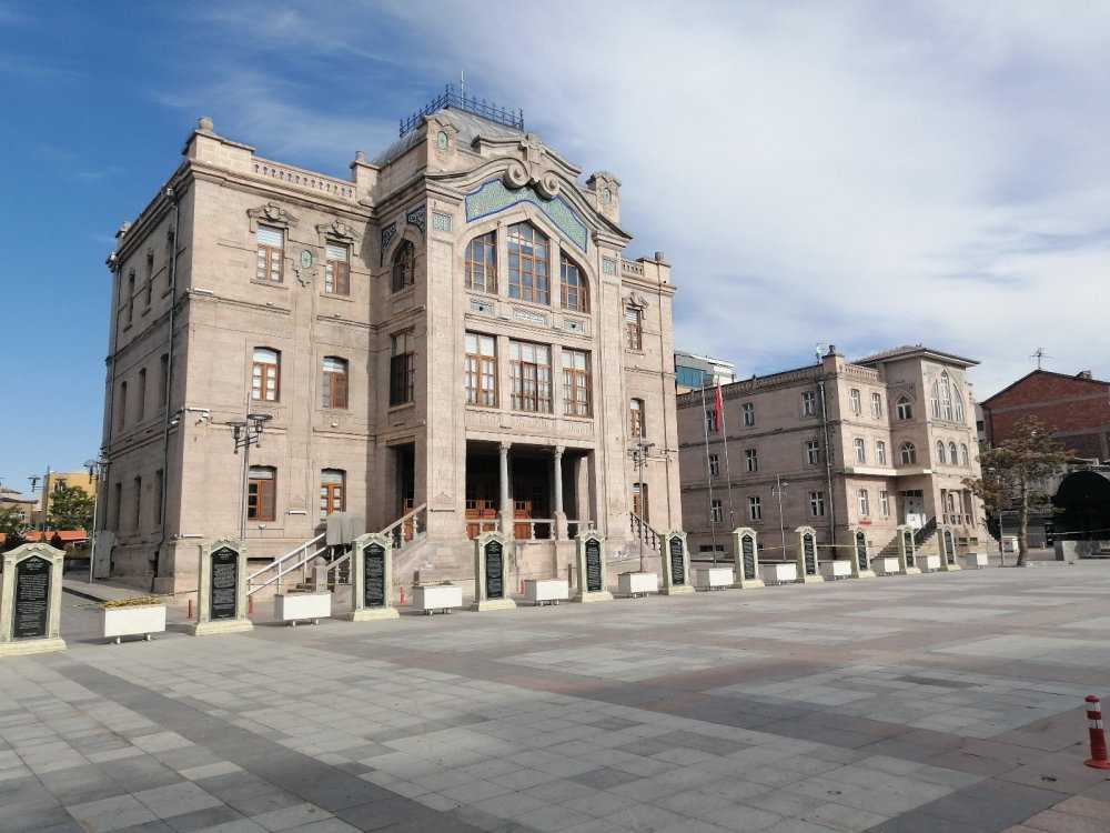 Aksaray sokaklarında bayram sessiz geçiyor