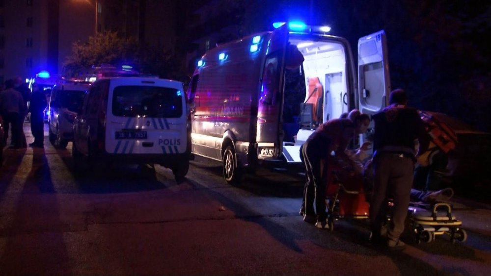 Husumetli 4 kişi evi silahlarla bastı! Çatışmada 3'ü ağır 5 kişi yaralandı