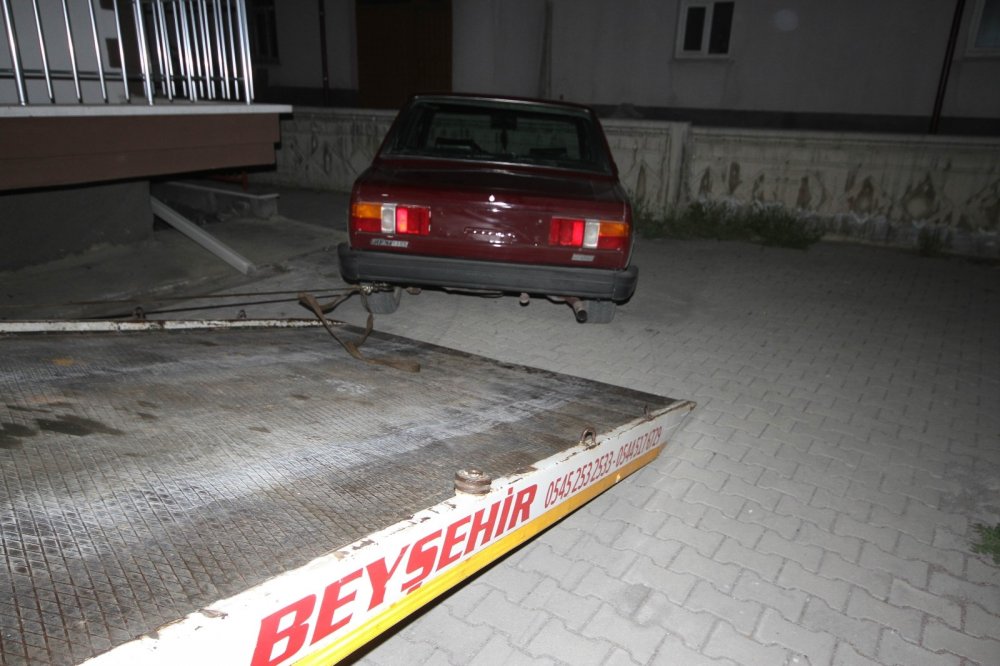 Konya'da ehliyetsiz alkollü sürücü kovalamacası! Çıkmaz sokakta yakalandı