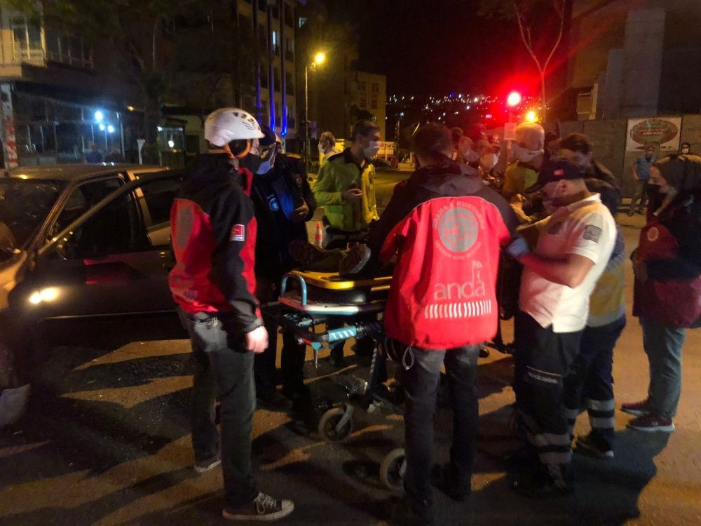 Yangına giden itfaiye aracı polisin kullanığı otomobille çarpıştı! 4 yaralı