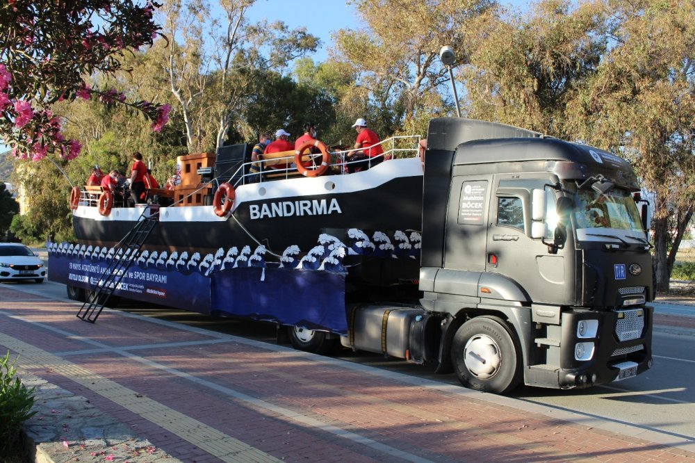 Bandırma Vapuru Alanya'da