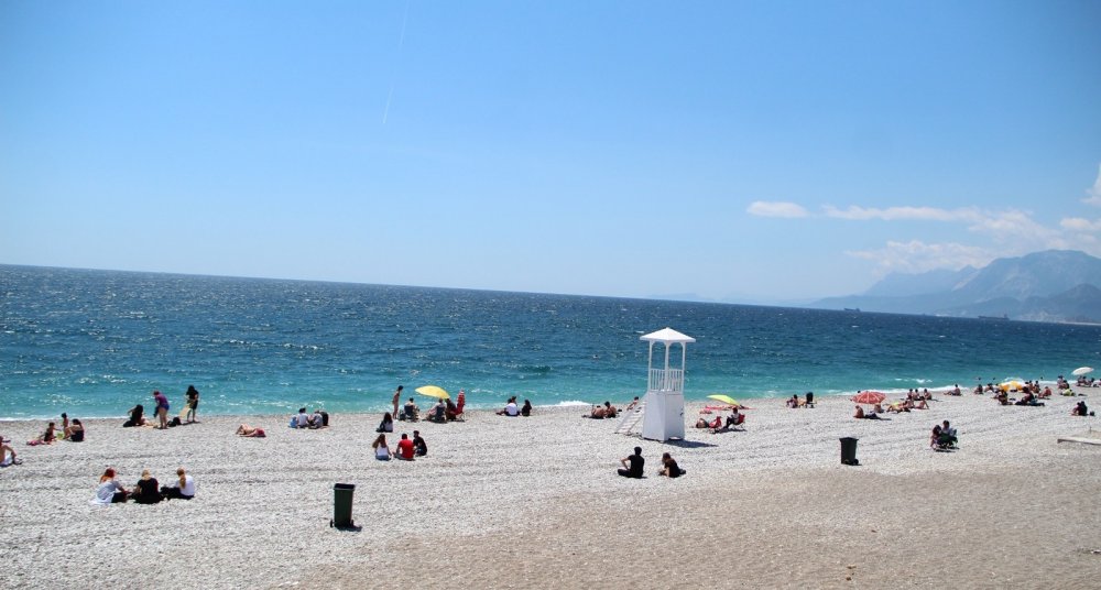 17 gün kapandık ama! Antalya'da yine istenmeyen görüntüler