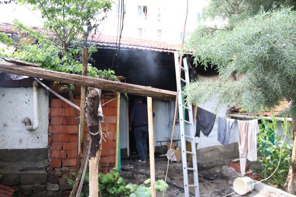 Eskişehir'de yaşanacak olası faciayı akraba komşu önledi