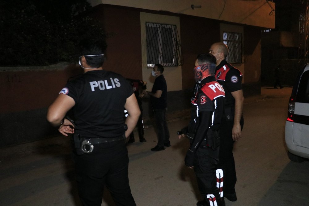 Pompalı tüfekli saldırgan sokakta oynayan 5 yaşındaki çocuğu vurdu