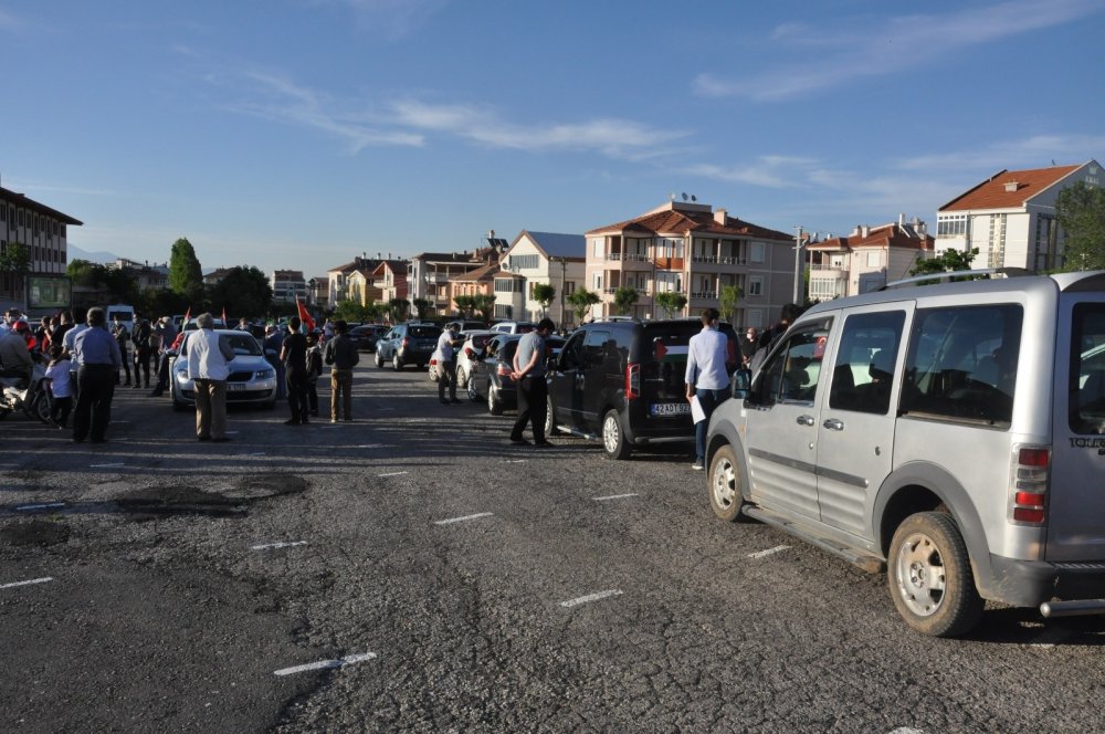 AGD Karaman İsrail’in Filistin’e yönelik saldırıları protesto etti