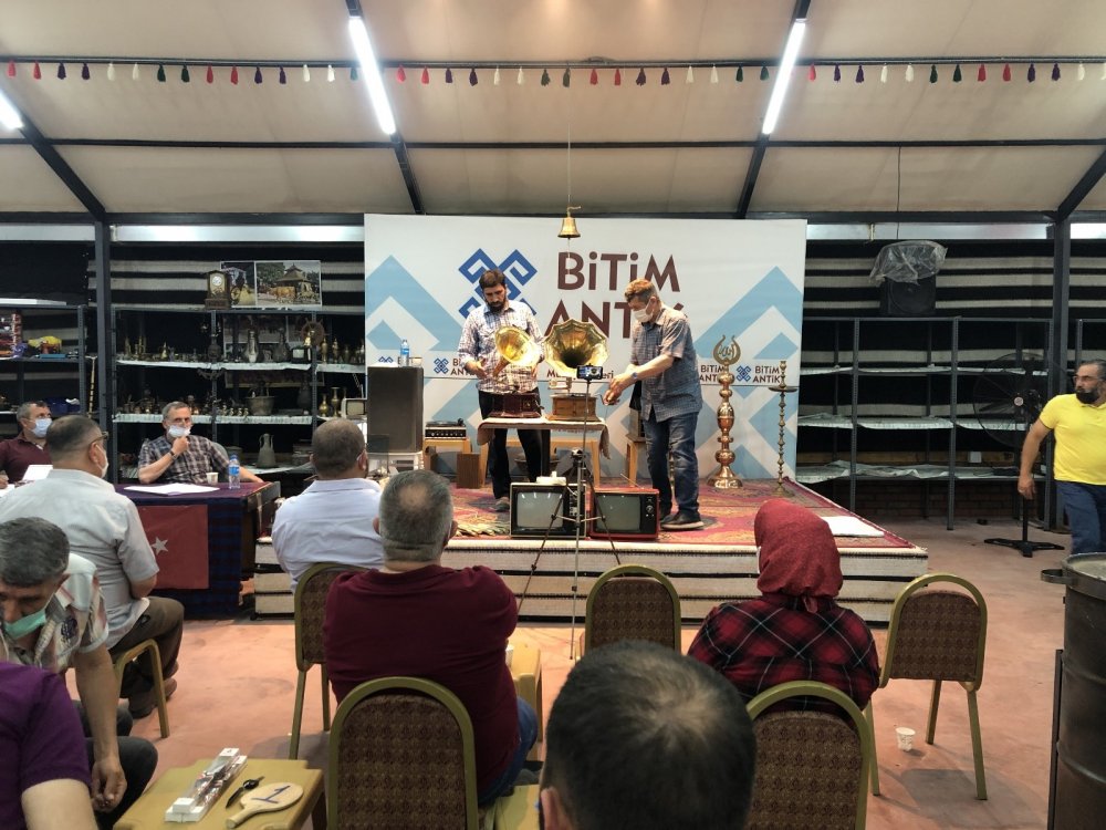 Konya'da müzayedeler sosyal mesafeli başladı