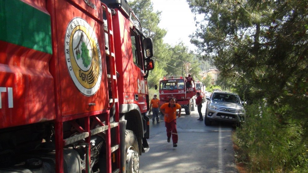 Antalya'da çocuklar mahalleyi yakıyordu! Çocuklarınızın oyuncaklarına dikkat edin