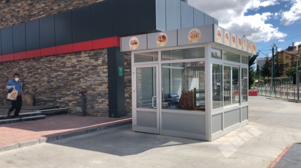 Konya'da yardımsever hırsız kameralara yakalandı