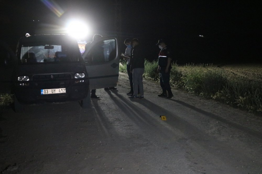 Yasak aşk kavgasında kan aktı! 1 ölü 1 yaralı