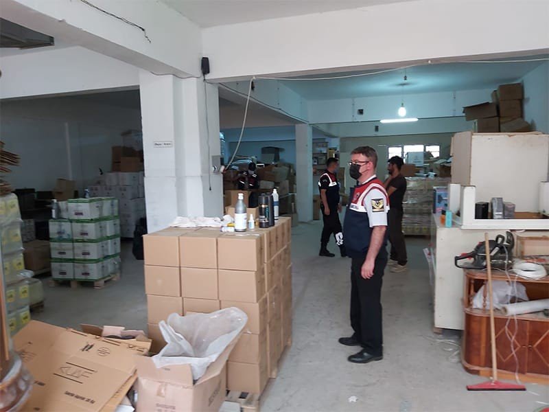 Ankara'da kaçak kozmetik operasyonu! 1 milyon lira değerinde ürün yakalandı