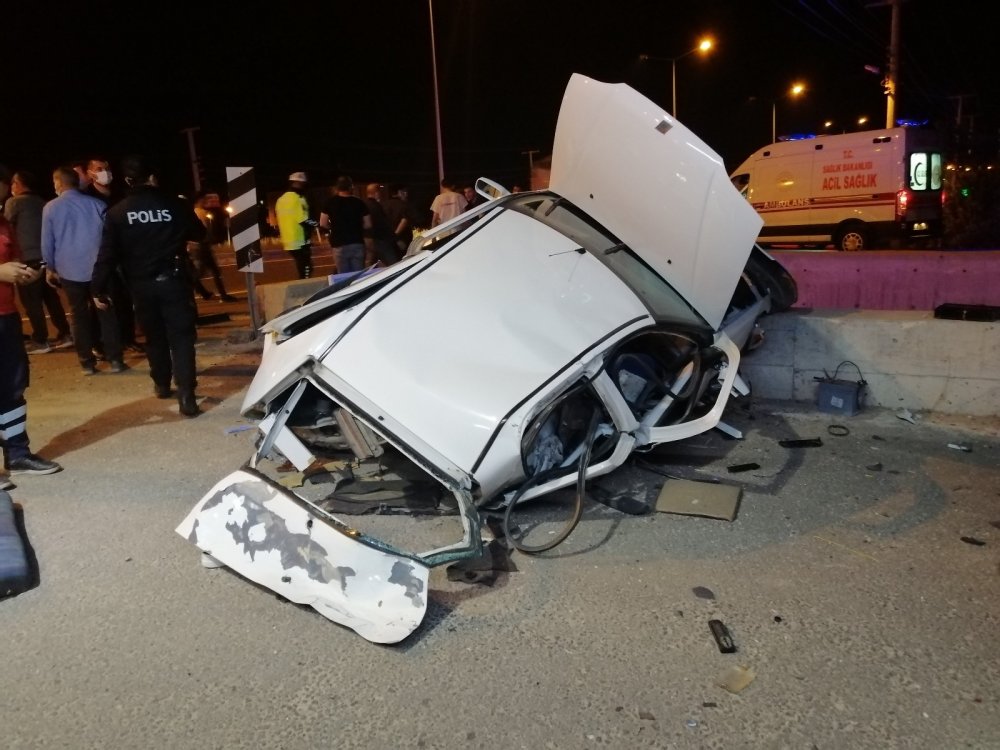 Aksaray'da feci kaza! Cipin çarptığı aracın camından alt geçide düşen genç sürücü öldü