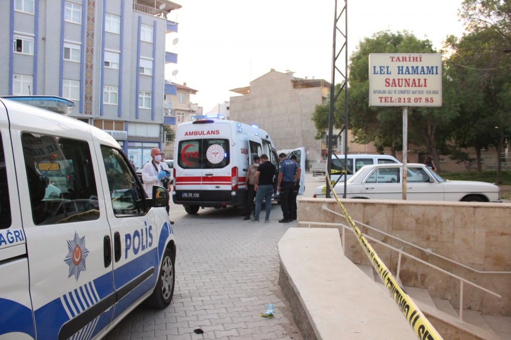 Karaman'da 35 yaşındaki adam işlettiği Tarihi Lel Hamamı'nda ölü bulundu