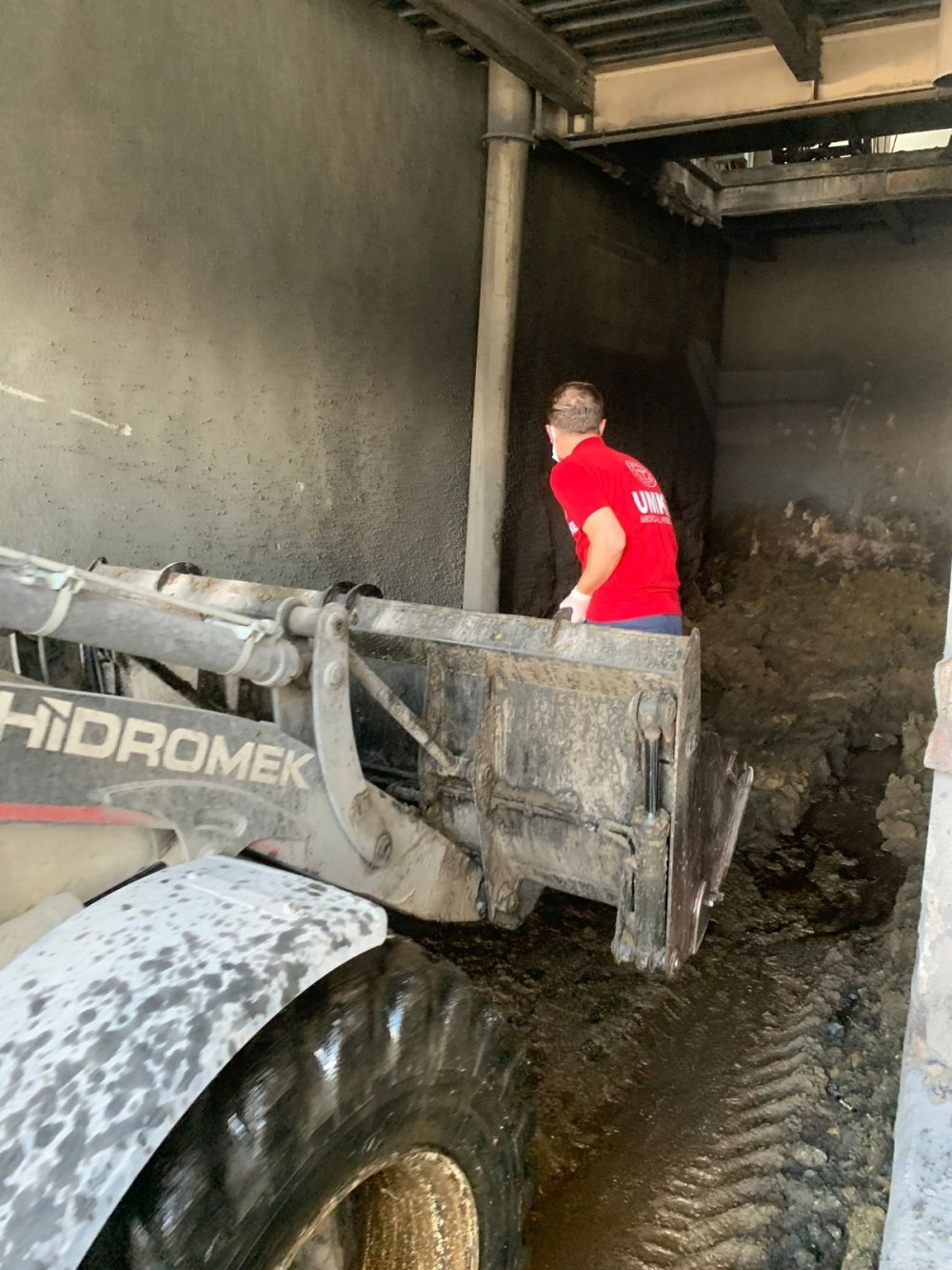 Aksaray'da dehşet anları! Bacağı koptu