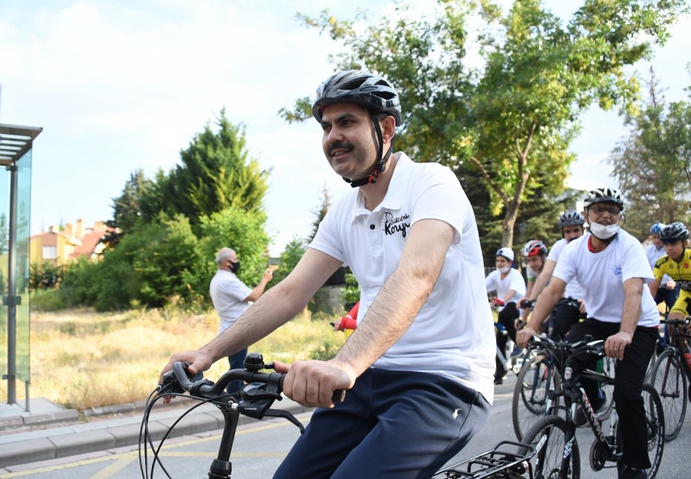 Bakan Kurum Konya Meram Yeni Yol'da bisikletle tur attı