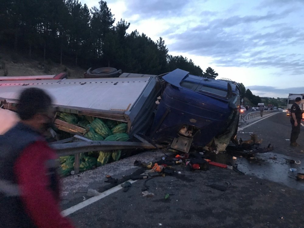 Uşak'ta feci ölüm! 10 yaşındaki çocuk tırın altında kaldı