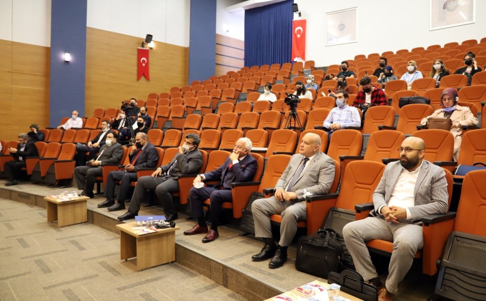 Necmettin Erbakan Üniversitesi Mısır Türkiye yakınlaşması çalıştayı Konya'da başladı