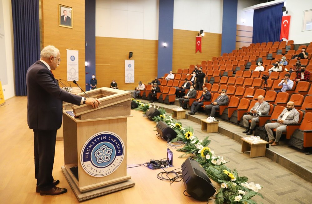 Necmettin Erbakan Üniversitesi Mısır Türkiye yakınlaşması çalıştayı Konya'da başladı