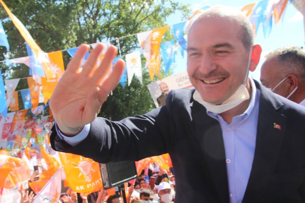 Bakan Soylu: Yenilen pehlivan güreşe doymazmış!