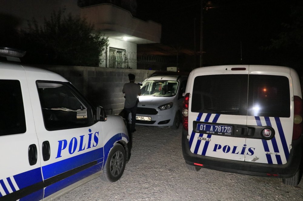 Açık bagajda silahlı kavgaya giderken polise denk geldiler