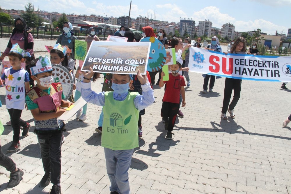 Anaokulu öğrencilerinden anlamlı çağrı: ‘Beyşehir Gölü kurumasın hayat durmasın’