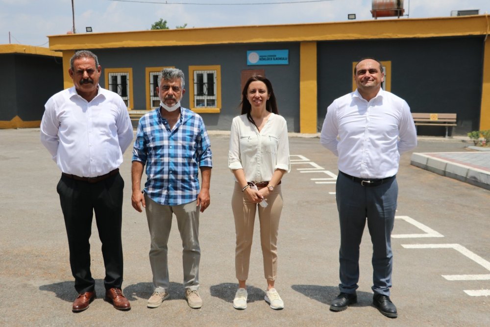 Adana'nın idealist öğretmeni Songül Parlak yaptığıyla dünyayı kendine hayran bıraktı