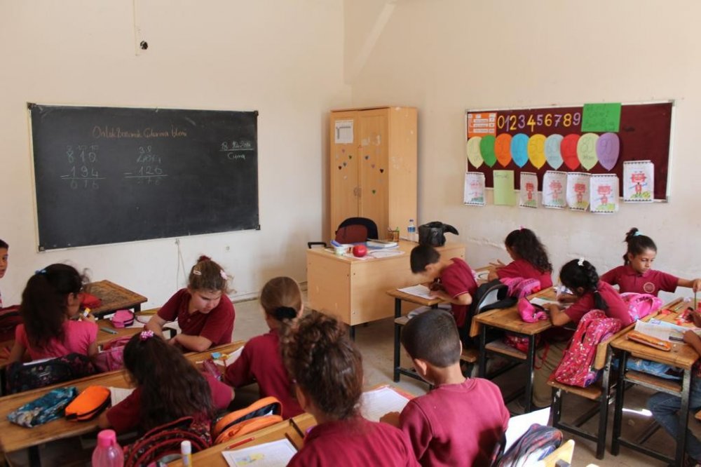 Adana'nın idealist öğretmeni Songül Parlak yaptığıyla dünyayı kendine hayran bıraktı