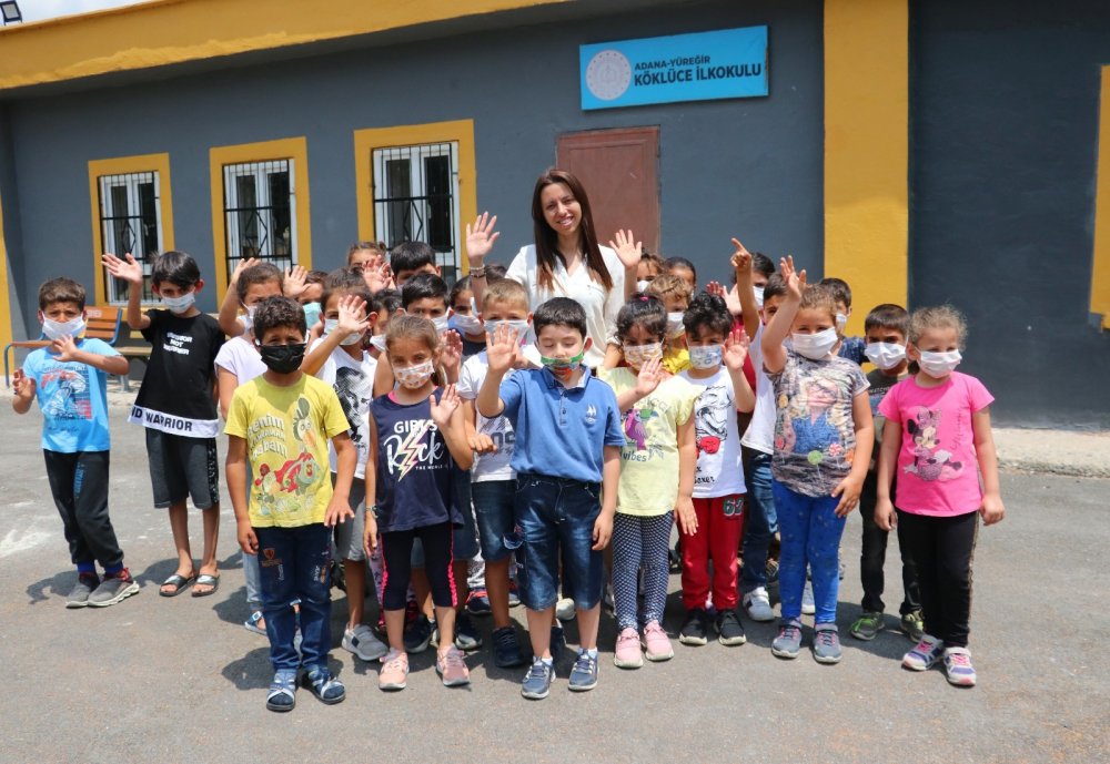 Adana'nın idealist öğretmeni Songül Parlak yaptığıyla dünyayı kendine hayran bıraktı