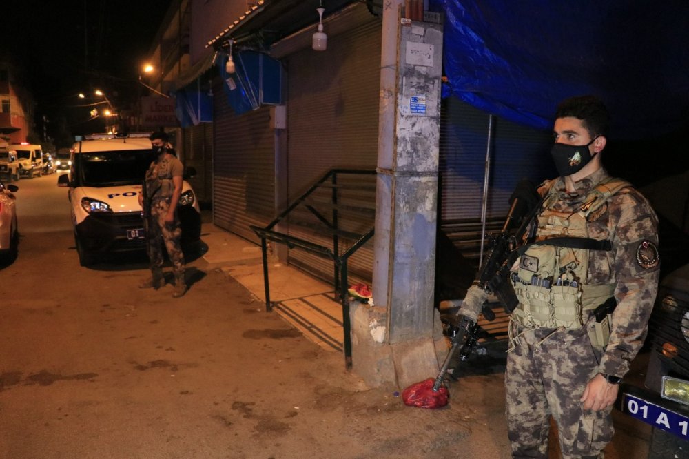 Adana'da bekçilere silahlı saldırı! 3 kardeşten 2’si yakalandı