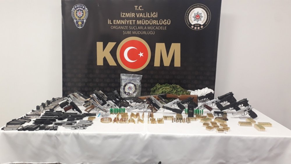 İzmir'de başlayan silah ticareti operasyonu Konya'ya sıçradı! 29 gözaltı
