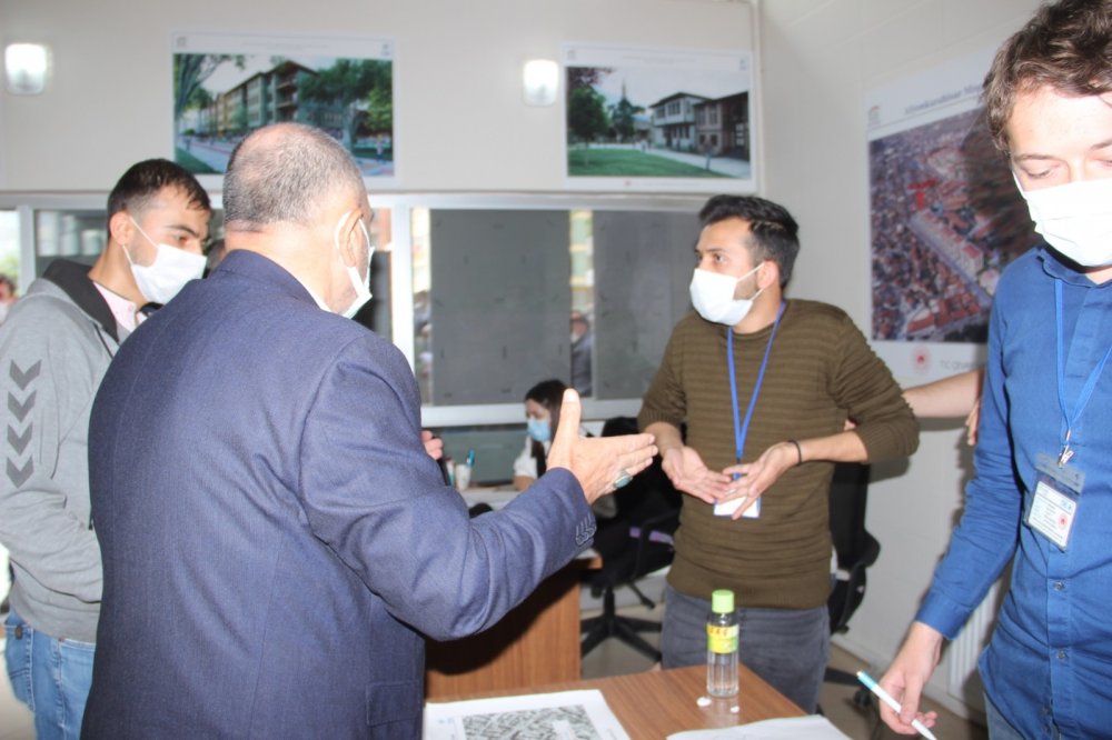 Afyon'daki Kentsel Dönüşüm Ofisi’nde arbede çıktı