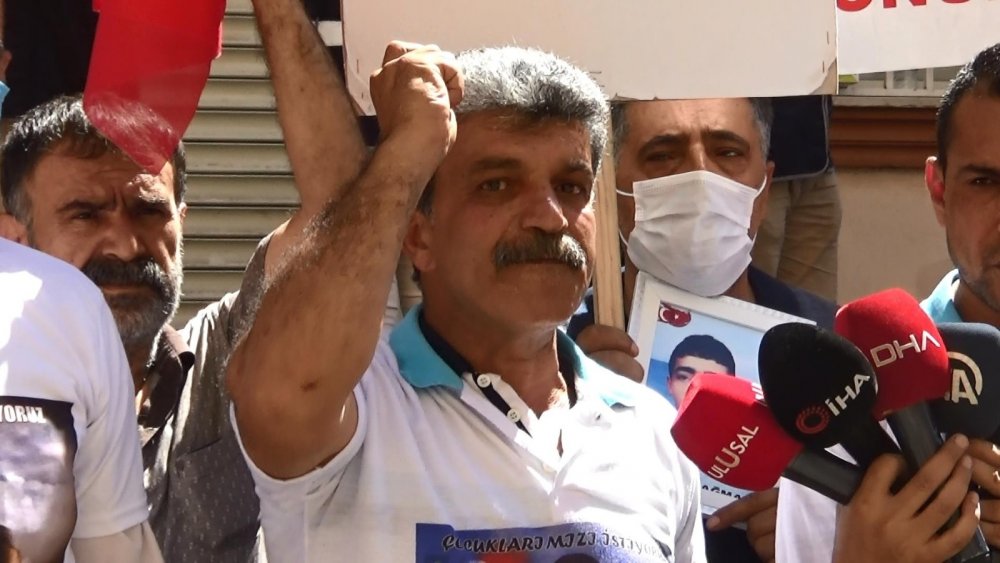 Evlat nöbetindeki baba: Oğlumu HDP'lilere sordum150 bin lira para istediler