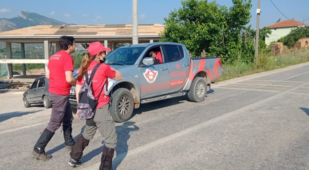 Kaybolan 15 yaşındaki kız gece boyu arama sonucu jandarma tarafından bulundu