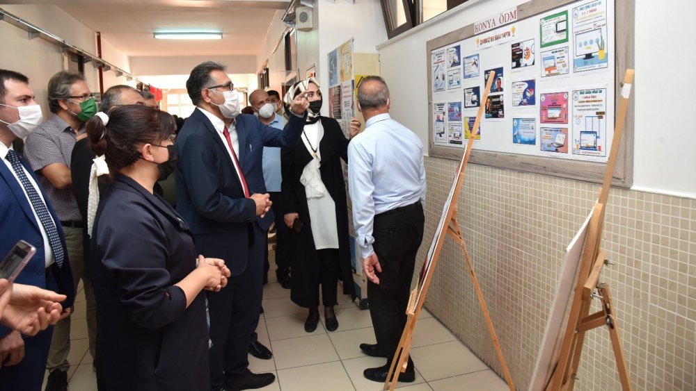 Selçuk Üniversitesi Rektörü Aksoy 'Okulumda KANpanya Var' etkinliğine katıldı