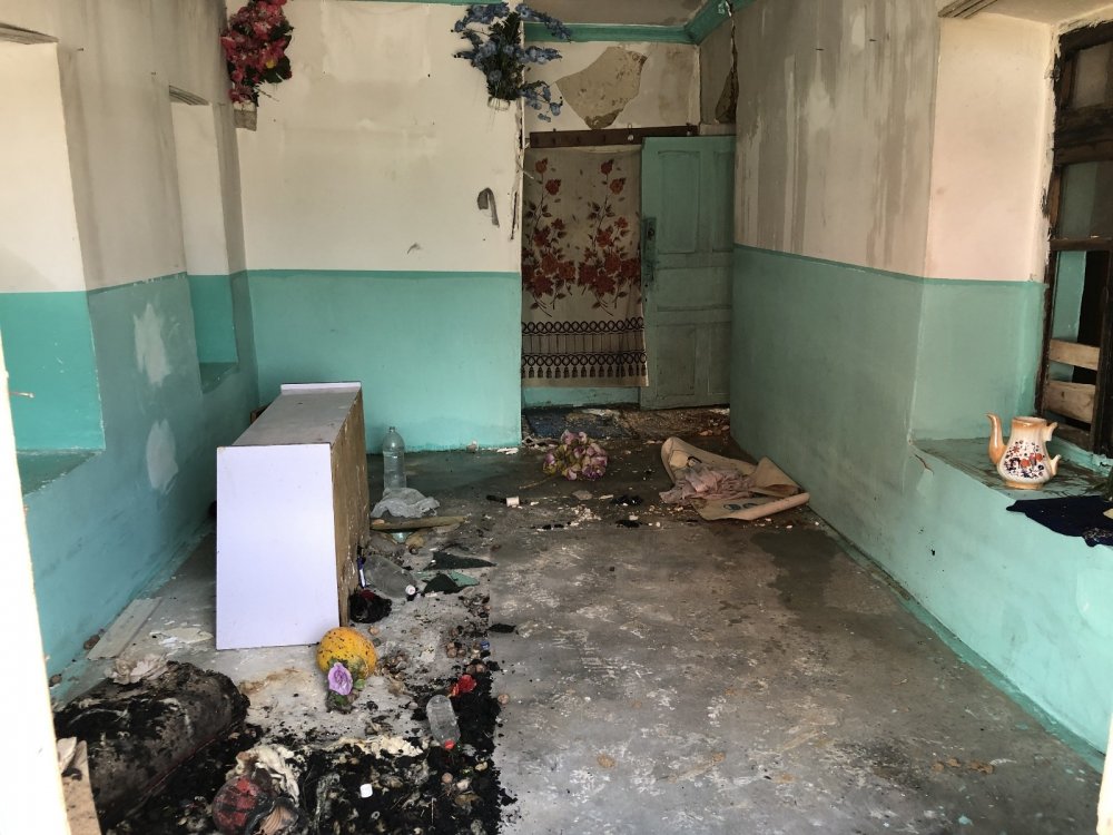 Konya'da ikinci kez yanan evde acı ölüm! 3 minik kız kardeşten geriye kalanlar yürek burktu