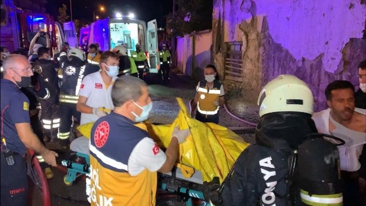 Konya'da ikinci kez yanan evde acı ölüm! 3 minik kız kardeşten geriye kalanlar yürek burktu