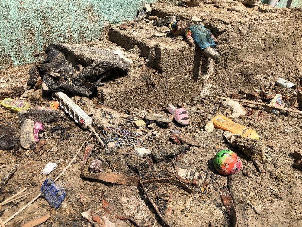 Konya'da ikinci kez yanan evde acı ölüm! 3 minik kız kardeşten geriye kalanlar yürek burktu