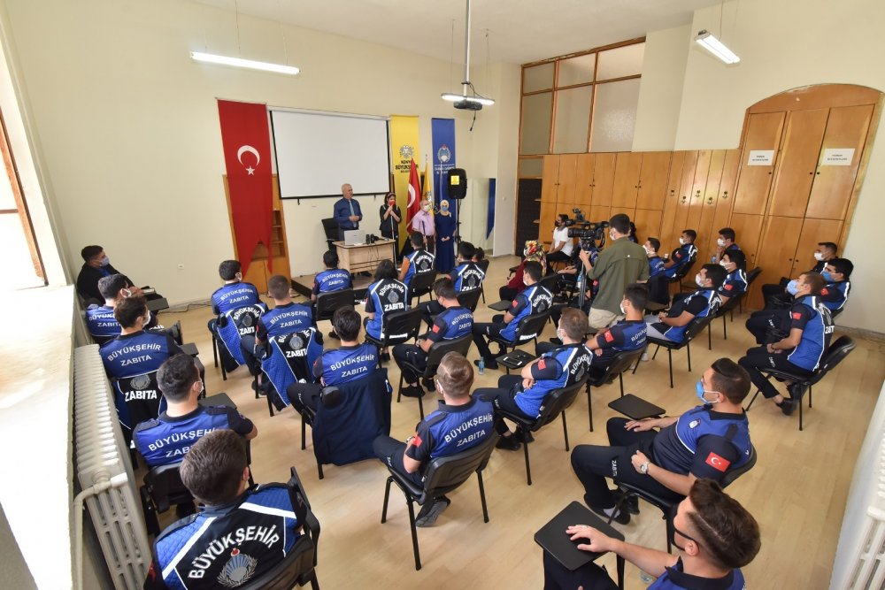 Konya'da zabıtalara Engelli Hakları Eğitimi