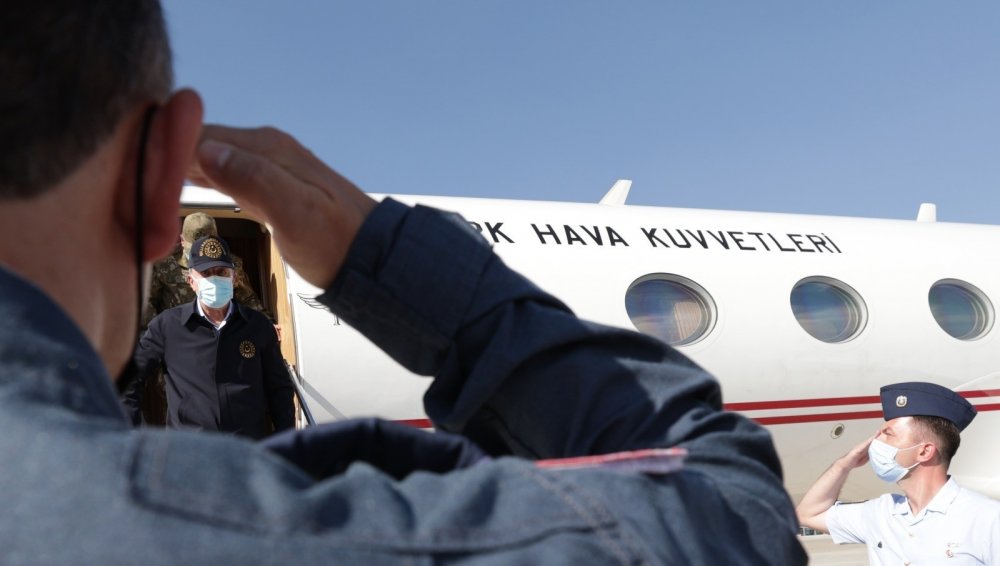 Bakan Akar: Başka çıkar yok! Terör bitecek
