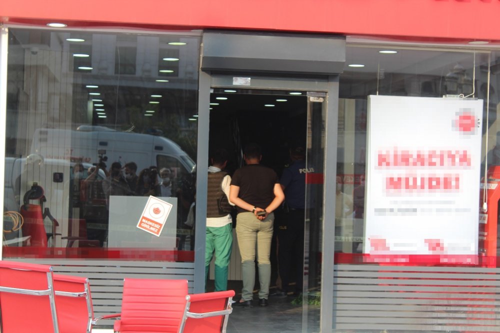 Taksitle ev satan firmadan parasını alamayınca kendini yakmaya kalktı